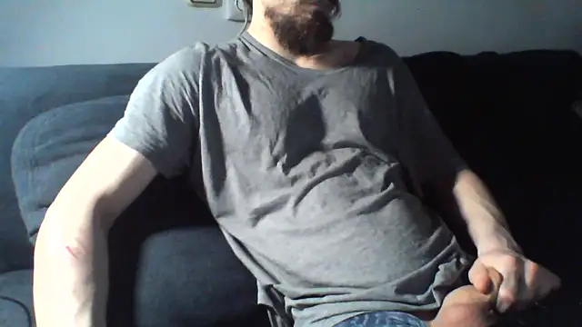 Snapshot of KaelNox chatting on 05/24/26, 04:07 KaelNox online show from 05/24/26, 04:07