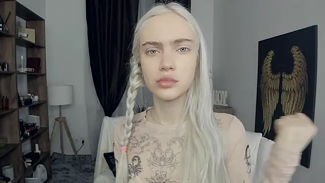 KristalCrowner online show from 02/16/26, 07:23