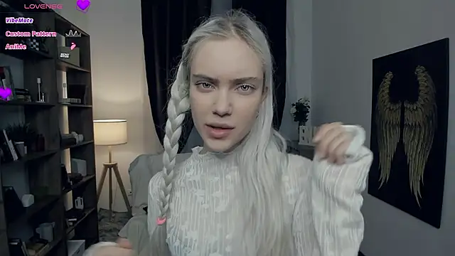 KristalCrowner online show from 02/08/26, 07:33