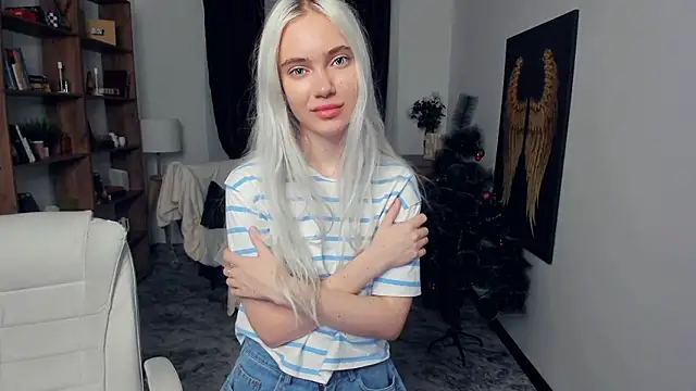 KristalCrowner online show from 01/17/26, 06:55