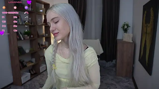 KristalCrowner online show from 03/12/26, 07:18