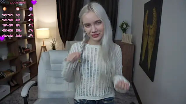 KristalCrowner online show from 03/11/26, 07:19