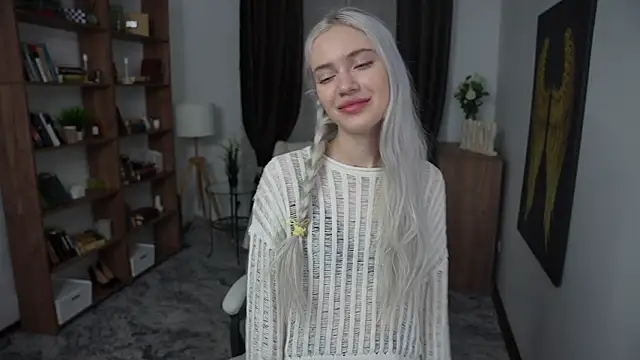 KristalCrowner online show from 03/08/26, 07:39