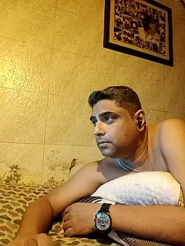 Snapshot of hardnhornybull chatting on 02/25/26, 07:14 hardnhornybull online show from 02/25/26, 07:14