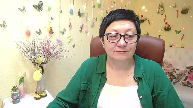 Snapshot of EmilyL0ve chatting on 04/12/26, 05:22 EmilyL0ve online show from 04/12/26, 05:22