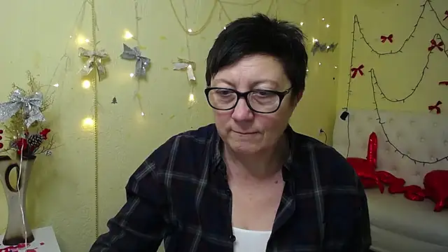 EmilyL0ve online show from 01/18/26, 06:00