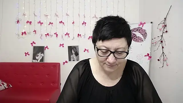 EmilyL0ve online show from 02/22/26, 06:16