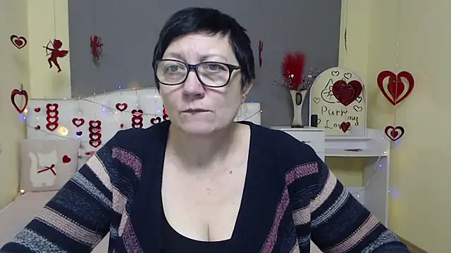 EmilyL0ve online show from 02/01/26, 06:22