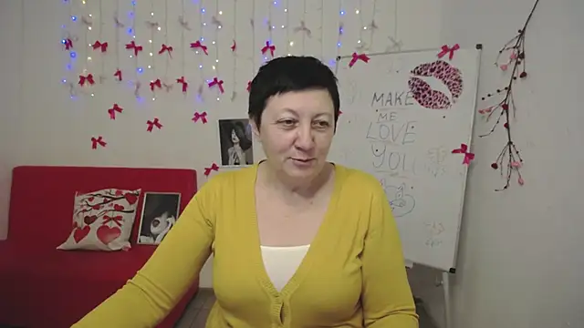 EmilyL0ve online show from 02/17/26, 07:33