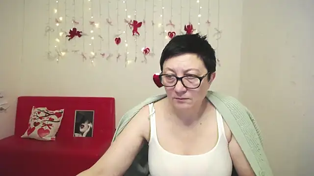 EmilyL0ve online show from 02/15/26, 06:18