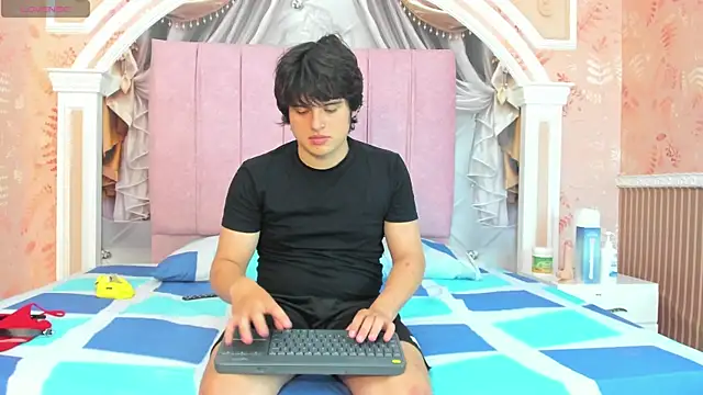 Mr increible elastigirl online show from 01/09/26, 08:27