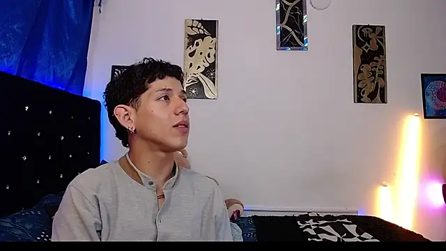 Snapshot of yorsamm_smit chatting on 02/21/26, 12:34 yorsamm smit online show from 02/21/26, 12:34