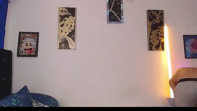 Snapshot of yorsamm_smit chatting on 02/14/26, 06:19 yorsamm smit online show from 02/14/26, 06:19