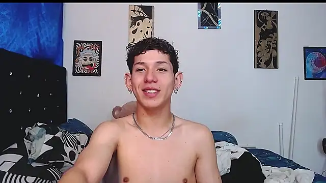 Snapshot of yorsamm_smit chatting on 02/24/26, 11:05 yorsamm smit online show from 02/24/26, 11:05