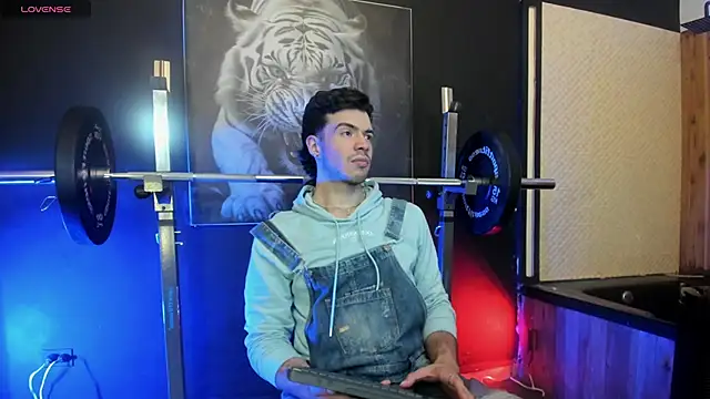 Snapshot of VelloTouch chatting on 02/04/26, 03:45 VelloTouch online show from 02/04/26, 03:45