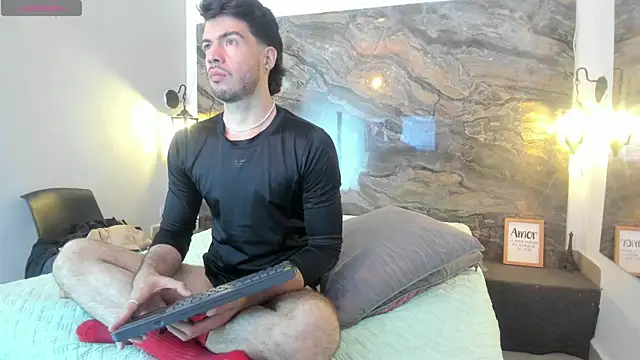 Snapshot of VelloTouch chatting on 02/12/26, 04:12 VelloTouch online show from 02/12/26, 04:12