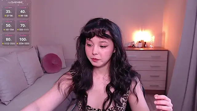 lia hetty online show from 03/29/26, 01:46