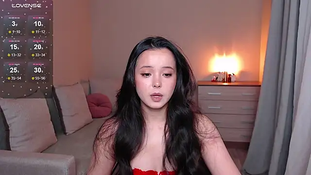 lia hetty online show from 11/22/25, 01:54