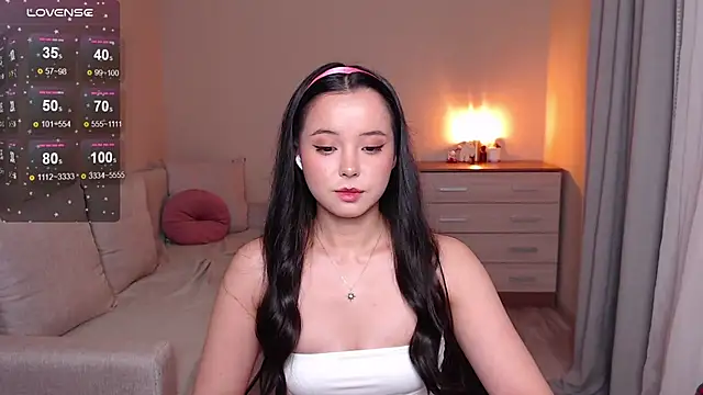 lia hetty online show from 10/26/25, 04:40