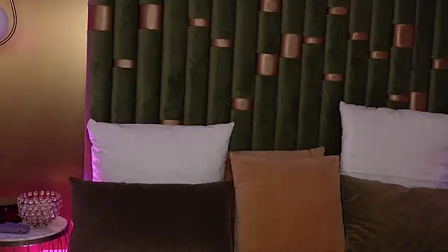 AmeliaAngel online show from 04/15/26, 04:51