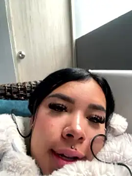 Liaevans   online show from 01/14/26, 06:55