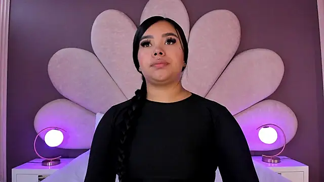 Liaevans   online show from 01/12/26, 07:09