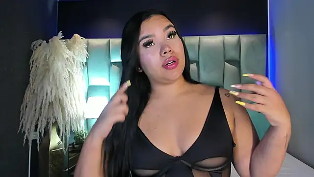 Liaevans   online show from 01/15/26, 07:06