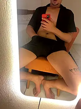 GostosoRS25 online show from 01/11/26, 05:31