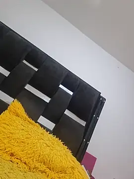 cintia love online show from 04/14/26, 08:58