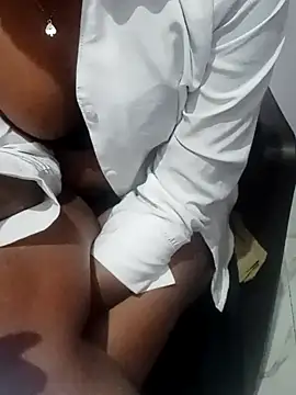 Snapshot of Sexy_sara09 chatting on 02/09/26, 05:00 Sexy sara09 online show from 02/09/26, 05:00