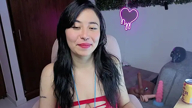 LolaOpalX online show from 04/10/26, 12:50