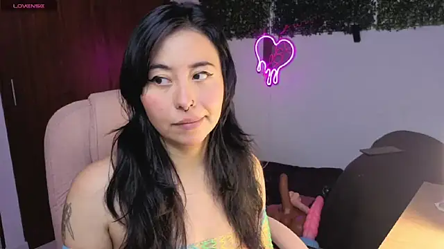 LolaOpalX online show from 04/22/26, 12:28
