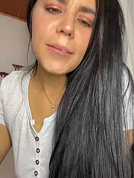sophyy white online show from 06/02/26, 05:29
