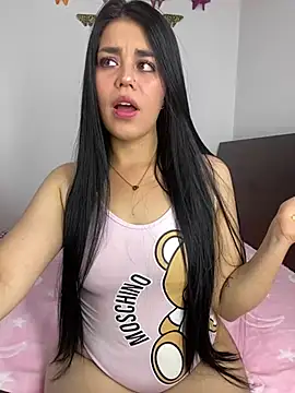 sophyy white online show from 02/06/26, 10:28