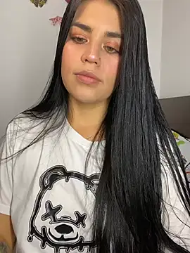 sophyy white online show from 04/21/26, 11:55