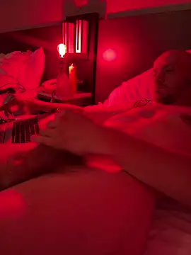 Snapshot of cloudyplay661 chatting on 04/06/26, 10:27 cloudyplay661 online show from 04/06/26, 10:27