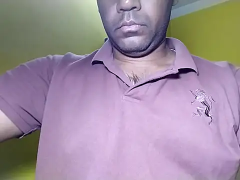 Snapshot of Lucky___05 chatting on 02/21/26, 02:30 Lucky 05 online show from 02/21/26, 02:30