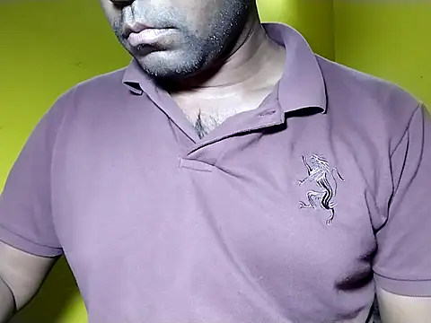 Snapshot of Lucky___05 chatting on 02/02/26, 07:29 Lucky 05 online show from 02/02/26, 07:29