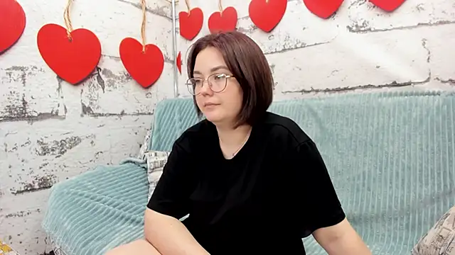 Sweetie Rozzy online show from 05/06/26, 01:31
