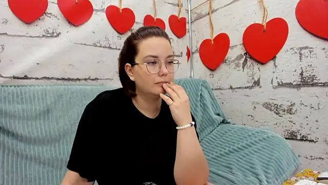 Sweetie Rozzy online show from 05/14/26, 01:46
