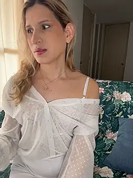 milablossom01 online show from 02/20/26, 04:20