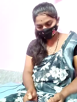 Tamil Hot Anu online show from 03/13/26, 06:57