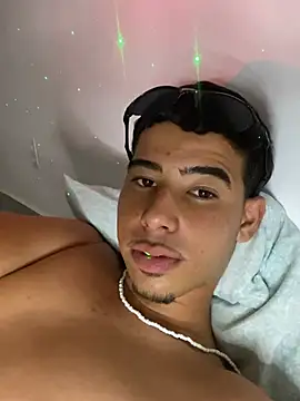 lzinho9153 online show from 01/12/26, 12:50