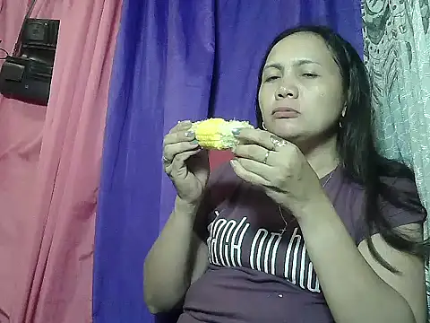 Snapshot of prettymomma24xx chatting on 06/02/26, 09:53 prettymomma24xx online show from 06/02/26, 09:53