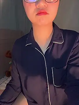 Bong lovelyy online show from 01/08/26, 01:00