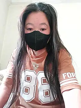 donaaa2 online show from 01/13/26, 02:04