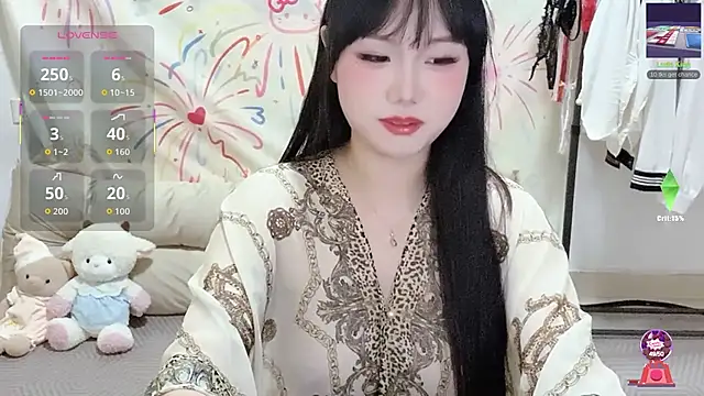 xiaoguai99 online show from 05/12/26, 01:06
