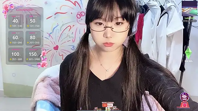 Snapshot of xiaoguai99 chatting on 03/31/26, 02:35 xiaoguai99 online show from 03/31/26, 02:35