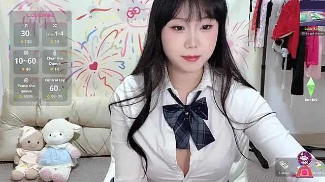 xiaoguai99 online show from 04/20/26, 01:13