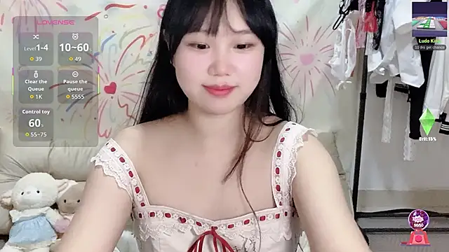 xiaoguai99 online show from 06/15/26, 12:27